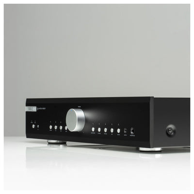 Musical Fidelity B1xi Integrated Amplifier with Q Acoustics 3020c Bookshelf Speakers Pair Black