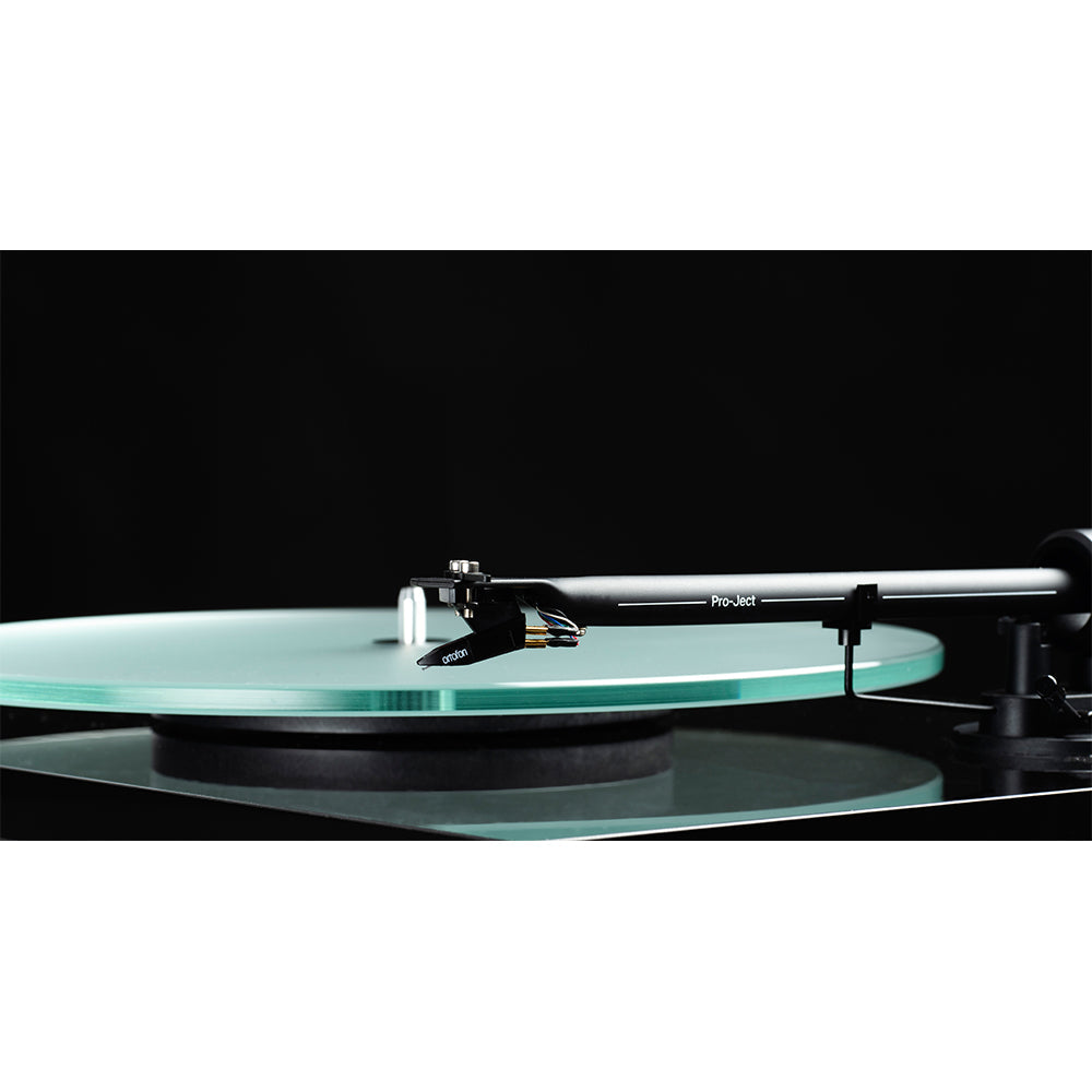 Pro-Ject T1 EVO Phono Turntable and Roberts Stream 67L All In One Smart Music System Walnut HiFi Package